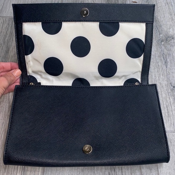 🖤🖤 KATE SPADE Clutch / Crossbody in black with gold hardware + dust bag 🖤🖤 - Picture 1 of 14